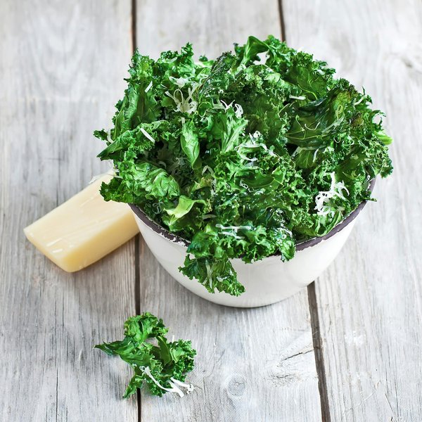 Quelle est la méthode la plus efficace pour faire des chips de kale croustillantes au four?